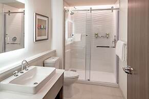 Element Dallas Downtown East