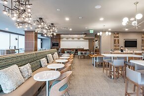 Element Dallas Downtown East