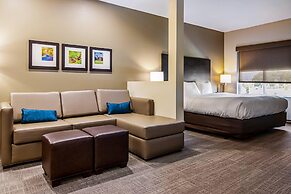 Comfort Suites Wooster near University Campus