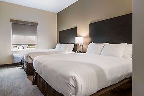 Comfort Suites Wooster near University Campus