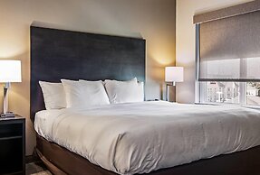 Comfort Suites Wooster near University Campus