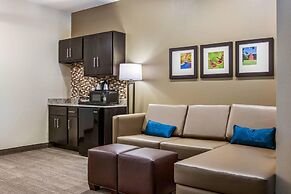 Comfort Suites Wooster near University Campus