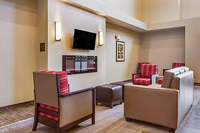 Comfort Suites Wooster near University Campus