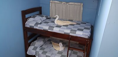 Moras Place B&B - Hostel