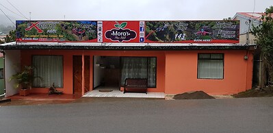 Moras Place B&B - Hostel