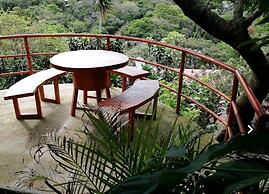 Moras Place B&B - Hostel