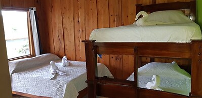 Moras Place B&B - Hostel