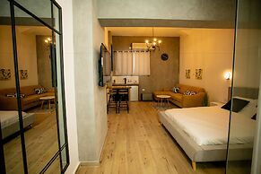 Eshel Mansion