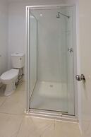 Fox on the Run - Motel Kilmore