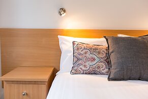 Fox on the Run - Motel Kilmore