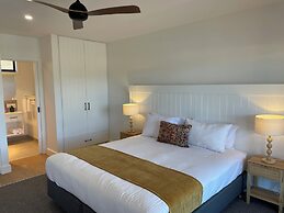 Fox on the Run - Motel Kilmore