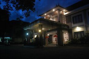 Dhyanapura City Hotel