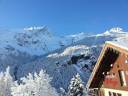 Hotel Panoramic Village - La Grave
