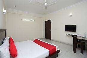 OYO 15822 Ryan Residency