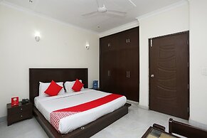 OYO 15822 Ryan Residency