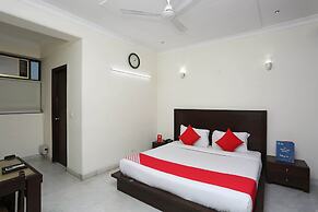 OYO 15822 Ryan Residency