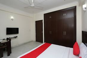 OYO 15822 Ryan Residency