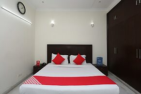 OYO 15822 Ryan Residency