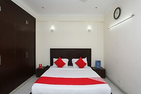 OYO 15822 Ryan Residency