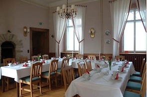 Schloss Herberge Hohenerxleben