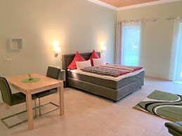 Apartment Garten near Airport