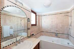 Breathtaking penthouse pool