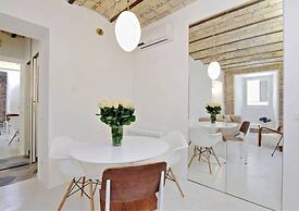 Charming flat near Colosseum