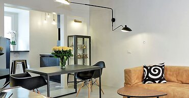 Design Flat for 4 near Colosseum