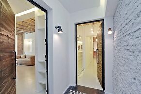 Design Flat for 4 near Colosseum