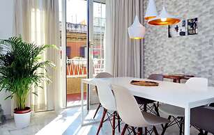 Elegant flat for 8 near Colosseum