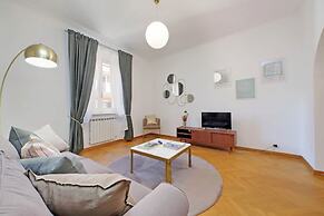 Comodo appartamento con due stanze al Colosseo