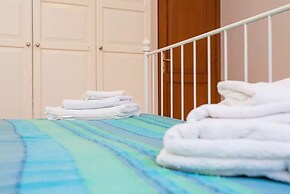 Comodo appartamento con due stanze al Colosseo