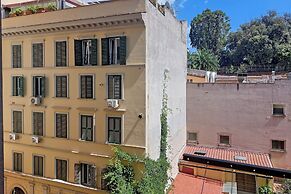 Comodo appartamento con due stanze al Colosseo