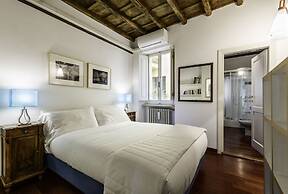 Luxury Flat in the Center of Rome