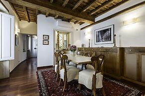 Luxury Flat in the Center of Rome