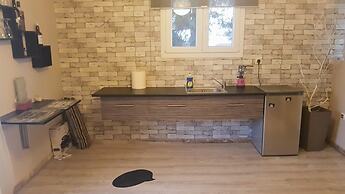 George's apartments by the airport