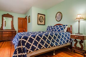 Narragansett Inn