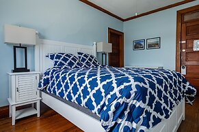Narragansett Inn