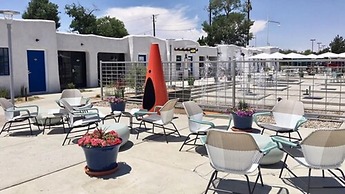 El Vado Motel