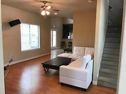 Entire Premium Spacious Luxury Home