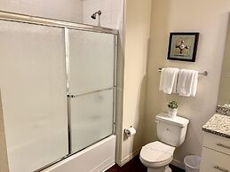 Villa Cristina - Lucaya Village