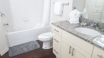 Villa Aventura - Lucaya Village