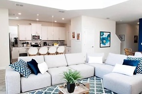 Villa Sweet - Storey Lake