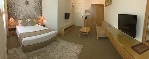 Khach San Tuong Vi - Van Cao