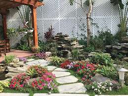 Khach San Tuong Vi - Van Cao