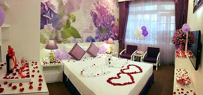 Khach San Tuong Vi - Van Cao