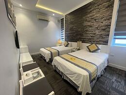 Khach San Tuong Vi - Van Cao