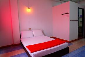 Thairungruang Backpackers Suratthani