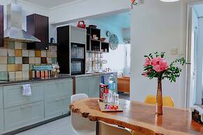 Boutique vllla on the rocks