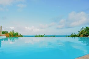 Boutique vllla on the rocks